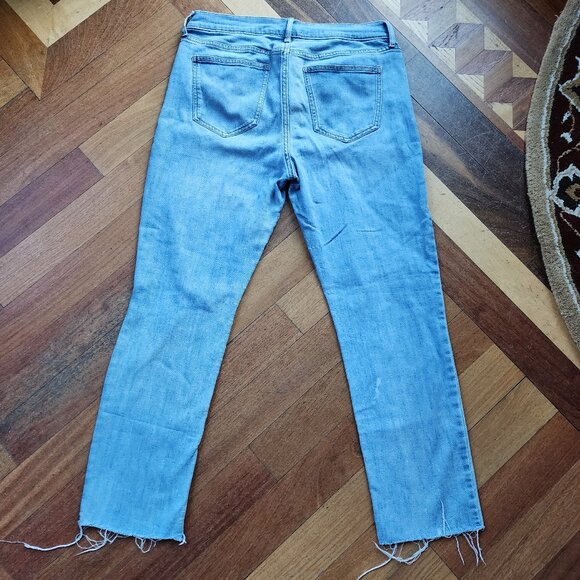 Old Navy Perfectly Straight Mid-Rise Jeans Size 6 - Picture 13 of 16